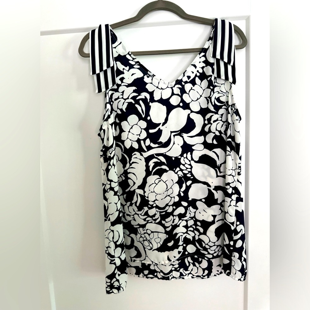Cabi shoulder tie top